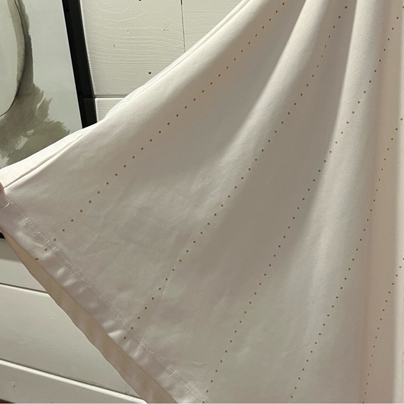 🤍MIXAGE Light Beige Cape Top – Size XL 12 - Picture 3 of 9